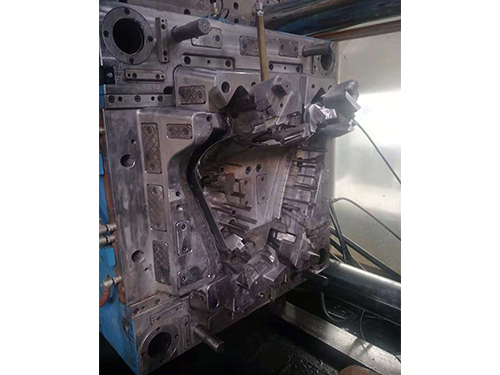 塑膠模具B17-3
